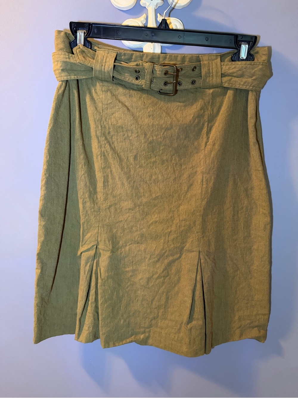 Mac & Jac High-Waist Belted A-Line Skirt in Olive/Tan